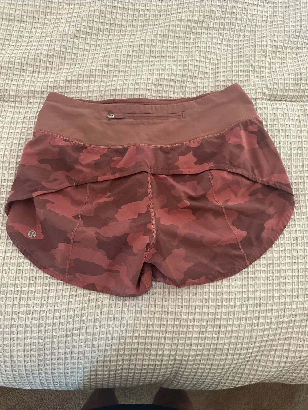 Lululemon Speed Up HR Short 2.5" - Heritage 365 Camo Brier Rose Multi - Size 6 - Picture 5 of 12